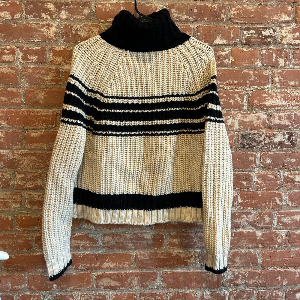 Essential Antwerp Weyond Stripe Sweater